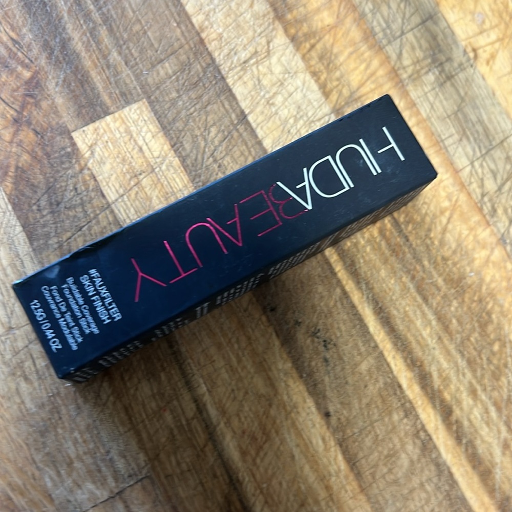 ⚡️💕Huda Beauty Panna Cotta 130G FauxFilter Foundation Stick - Picture 10 of 10